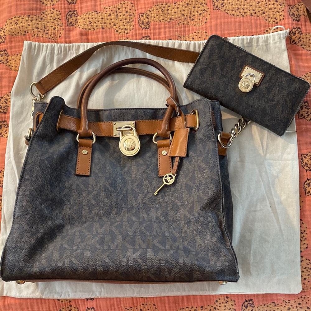 Michael Kors Hamilton Large tote with matching wallet